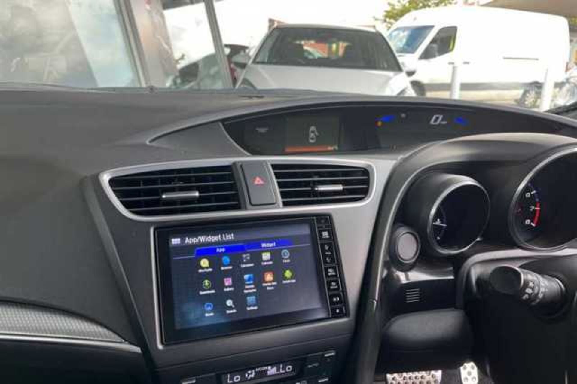 Honda Civic Tourer 1.8 i-VTEC SR 5dr Auto 
