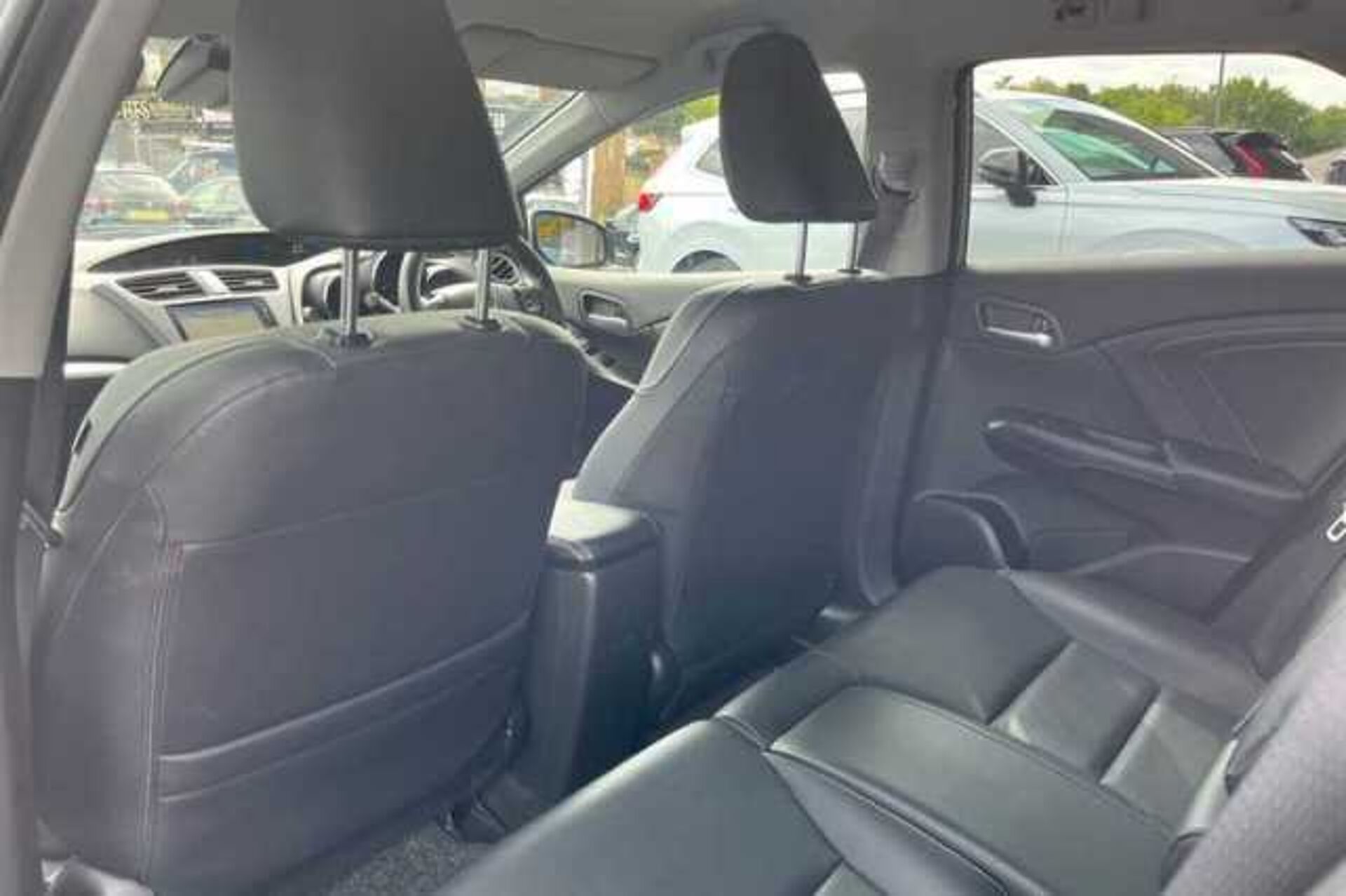 Honda Civic Tourer 1.8 i-VTEC SR 5dr Auto 