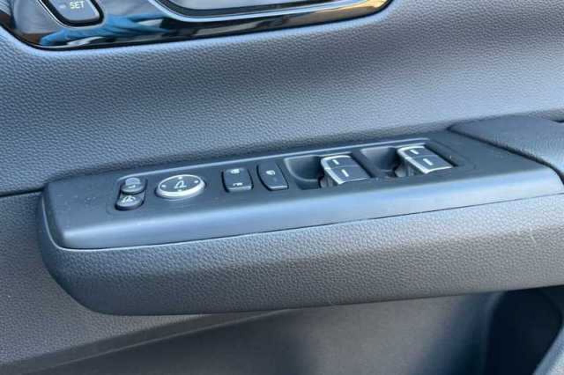 Honda CR-V Hybrid 2.0 eHEV Advance 5dr eCVT 