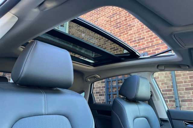 Honda Civic e:HEV 2.0 eHEV Advance 5dr CVT 