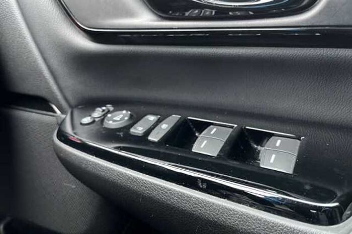 Honda CR-V Hybrid 2.0 I-MMD HYBRID SPORT LINE 2WD 5DR ECVT 