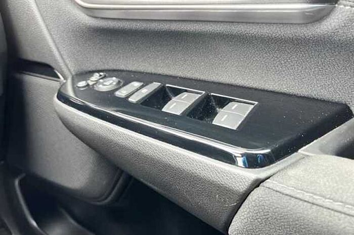 Honda CR-V Hybrid 2.0 I-MMD HYBRID SE 2WD 5DR ECVT 