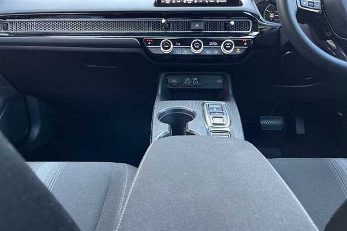 Honda Civic e:HEV 2.0 EHEV ELEGANCE 5DR CVT 