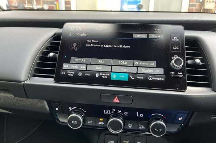Honda Jazz Hybrid 1.5 h i-MMD Crosstar Advance Hatchback 5dr Petrol Hybrid eCVT Euro 6 (s/s) (122 